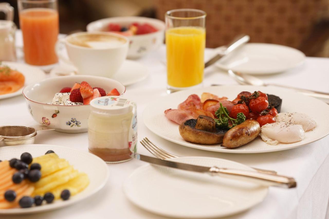 Lucknam Park Hotel Chippenham  Bagian luar foto
